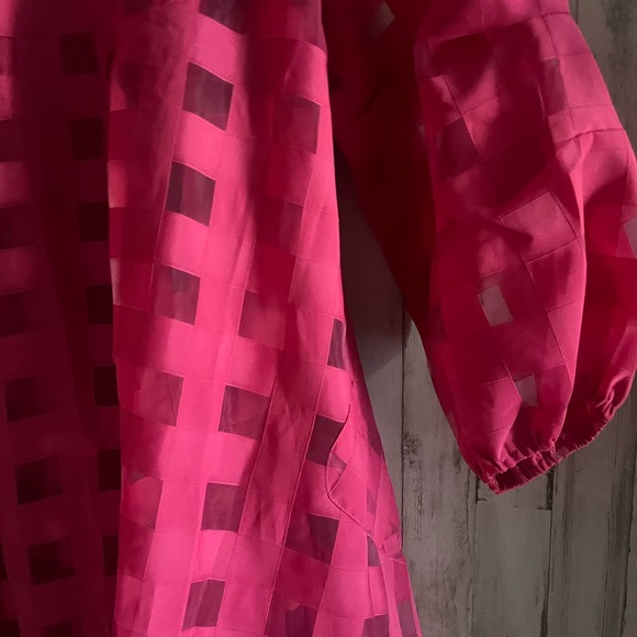 Pink Geometric Patterned Dress - Picture 7 of 13